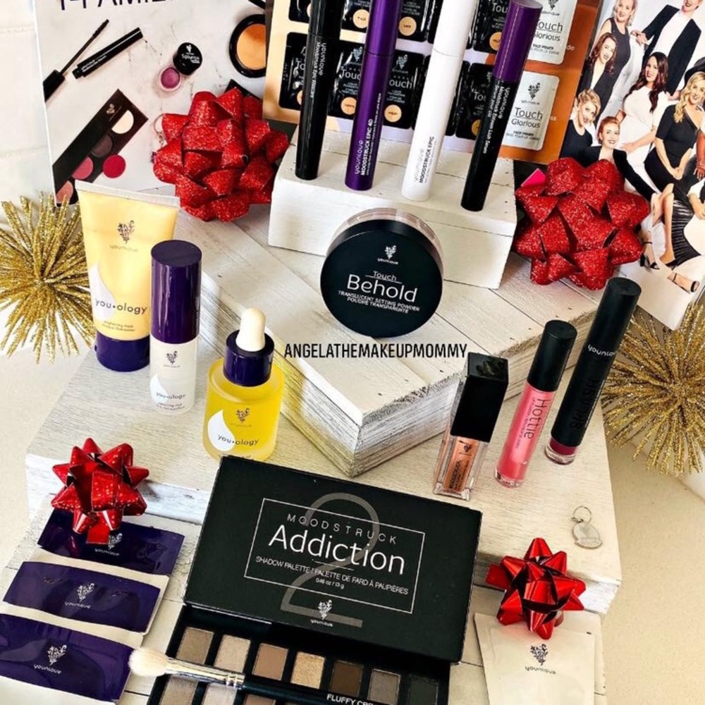 Younique 💜
